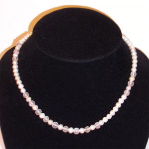 Collar de Perlas con Piedra Lunar
